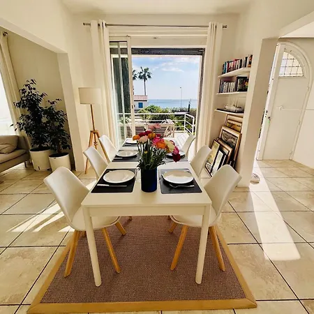 Magnifique Au Bord De